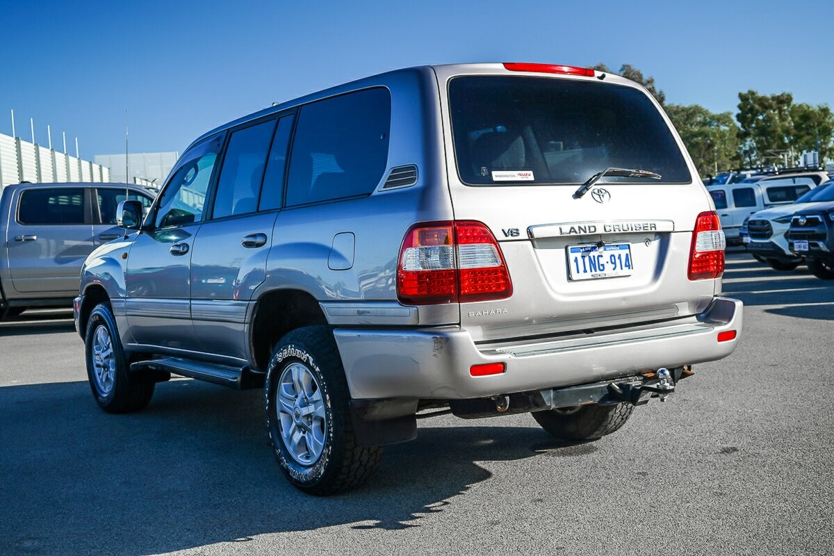 Toyota Landcruiser image 4