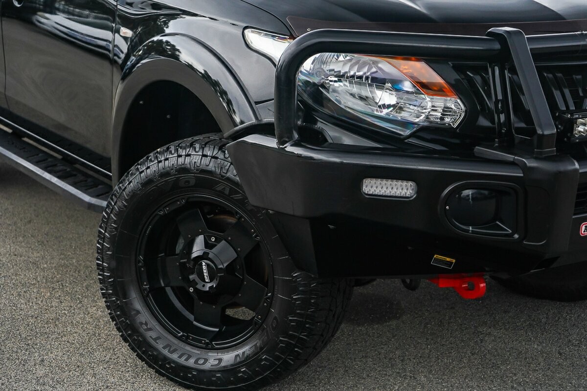 Mitsubishi Triton image 2