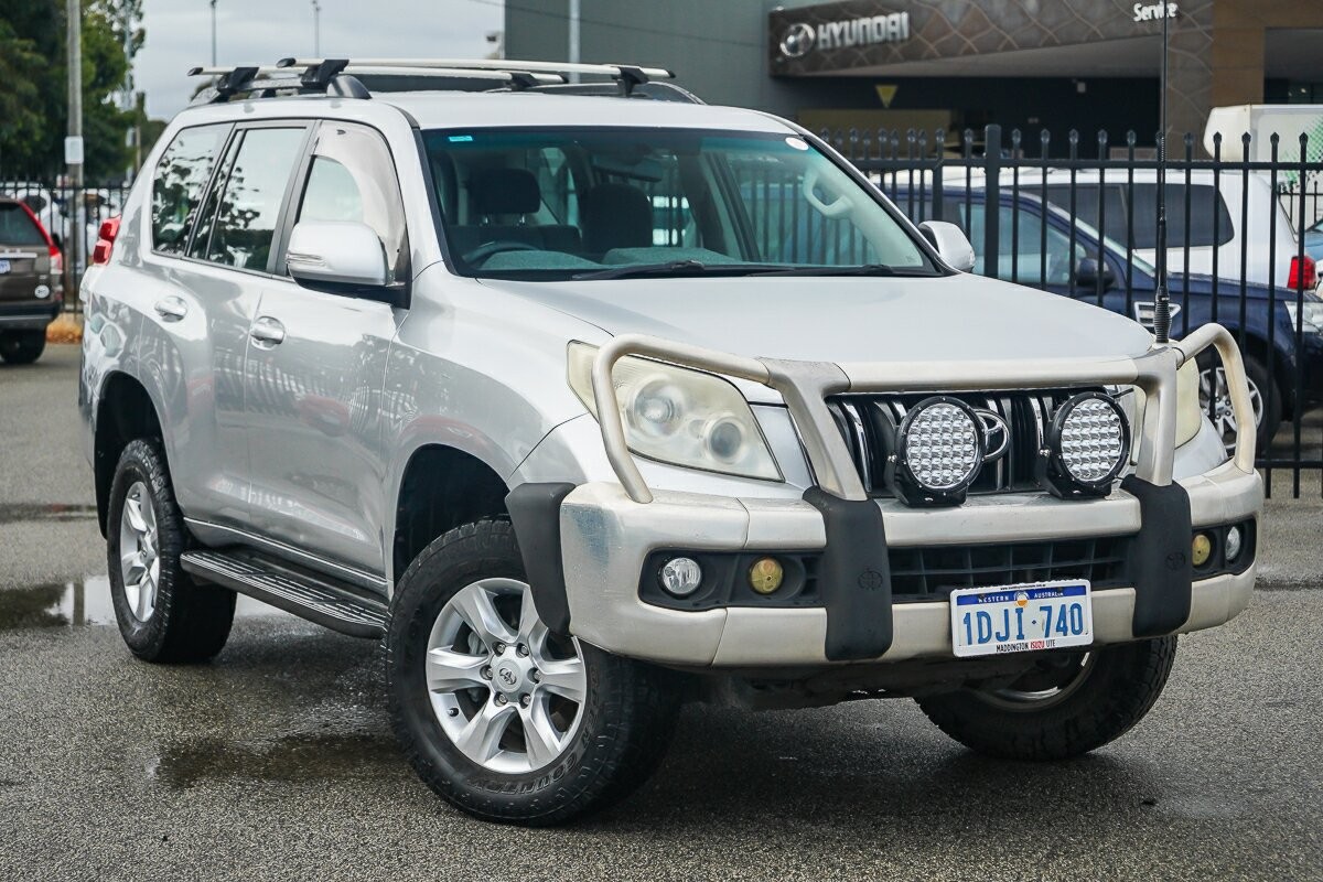 Toyota Landcruiser Prado image 1