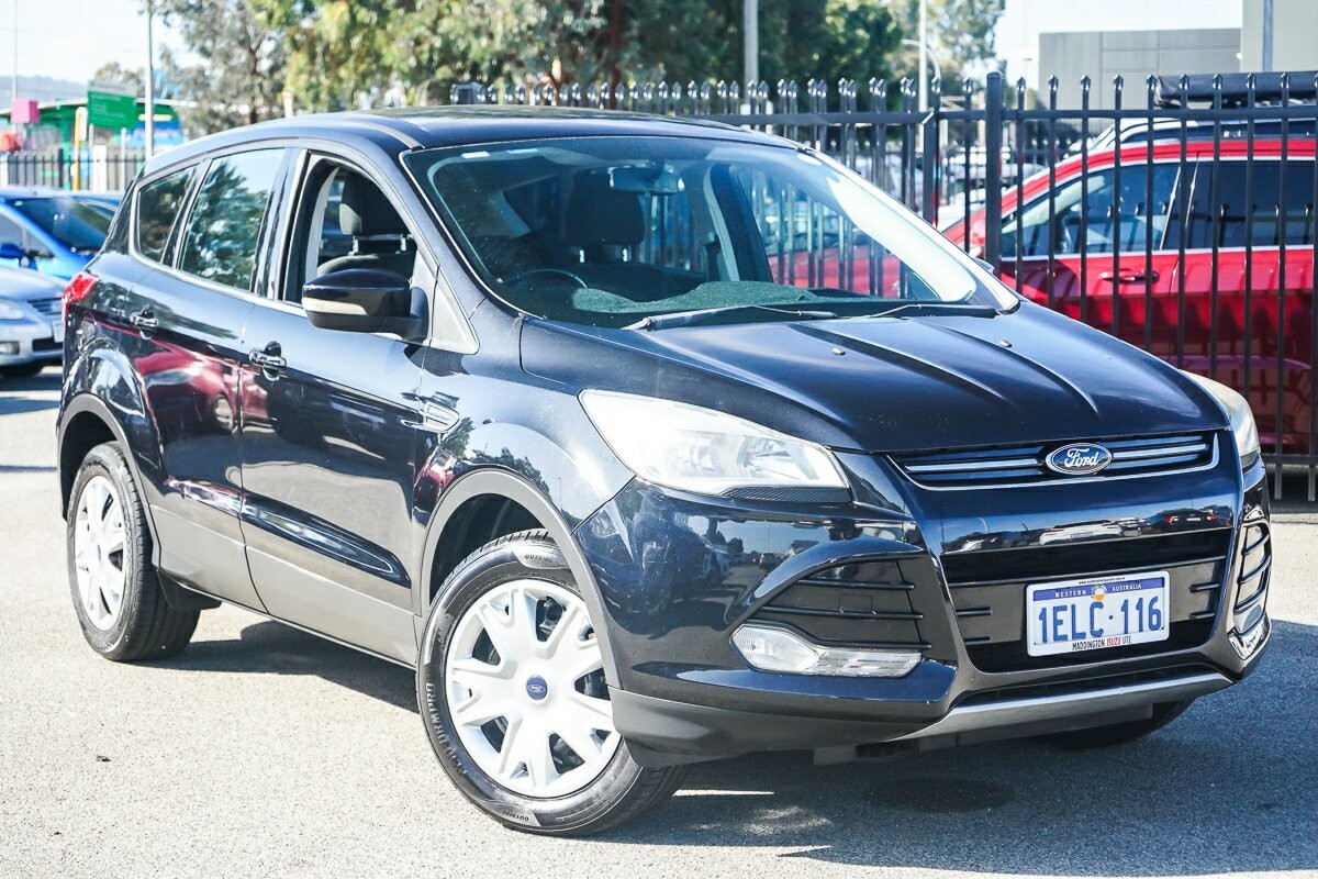 Ford Kuga image 1
