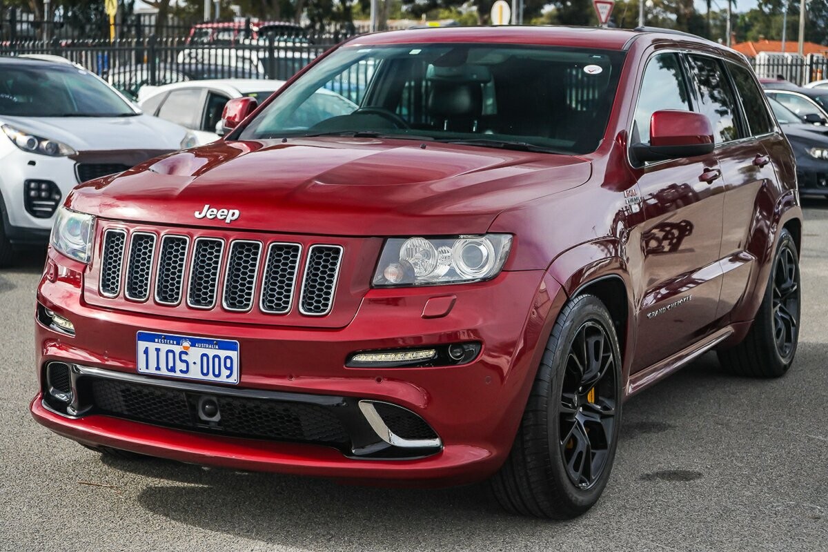Jeep Grand Cherokee image 4
