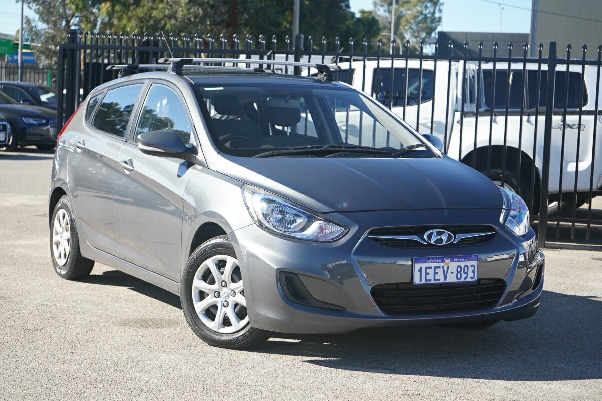 Hyundai Accent image 1