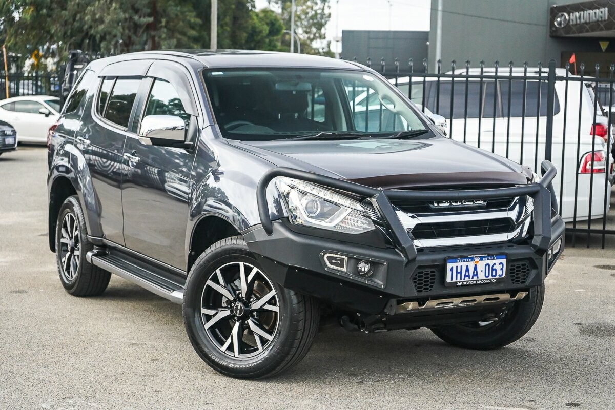 Isuzu Mu-x image 1