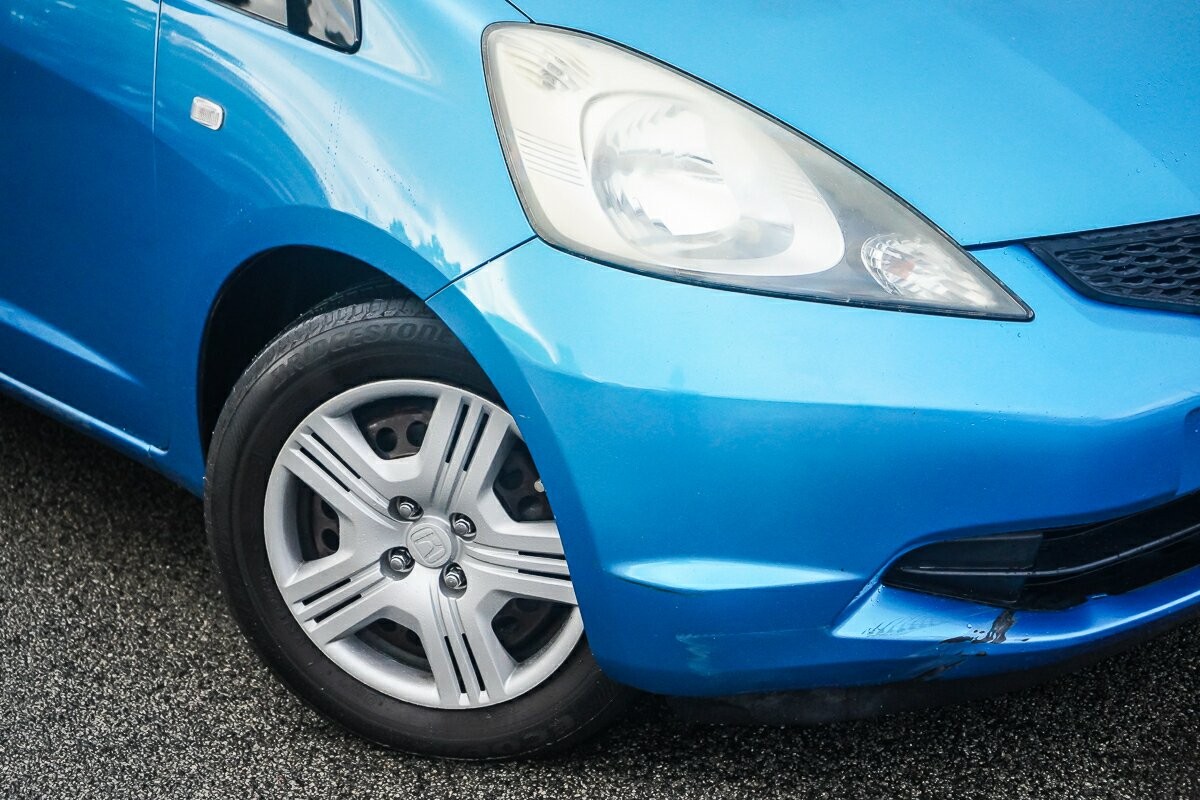 Honda Jazz image 2