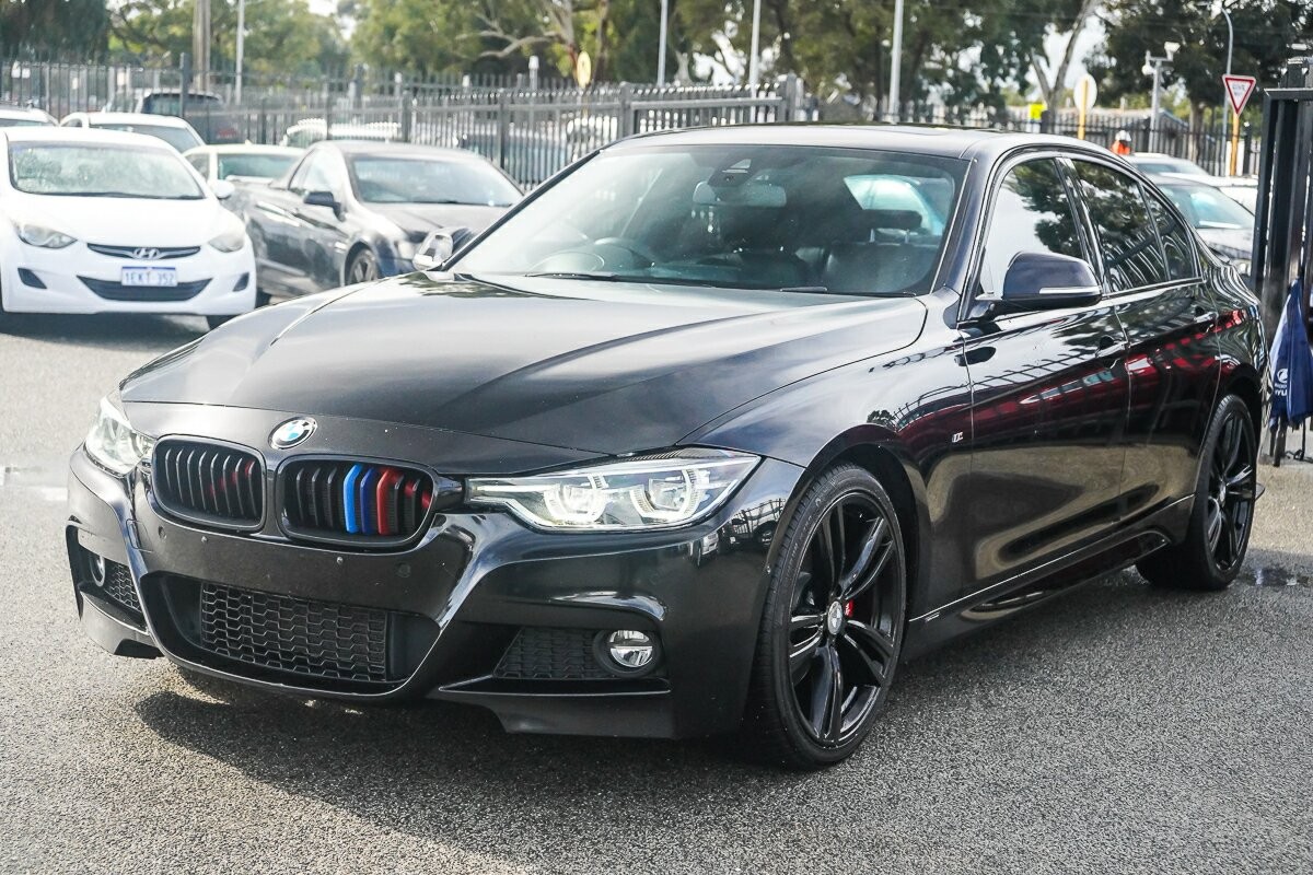 BMW 3 Series image 4