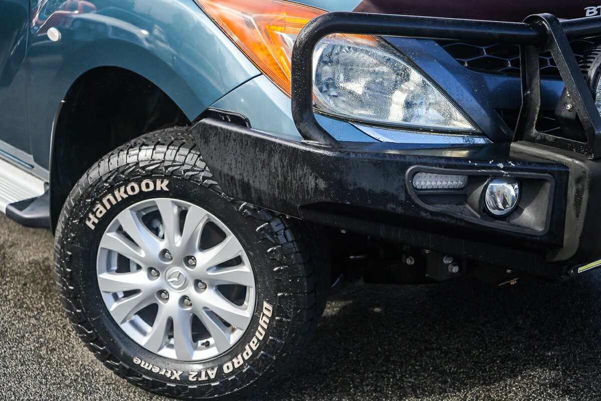 Mazda Bt-50 image 2
