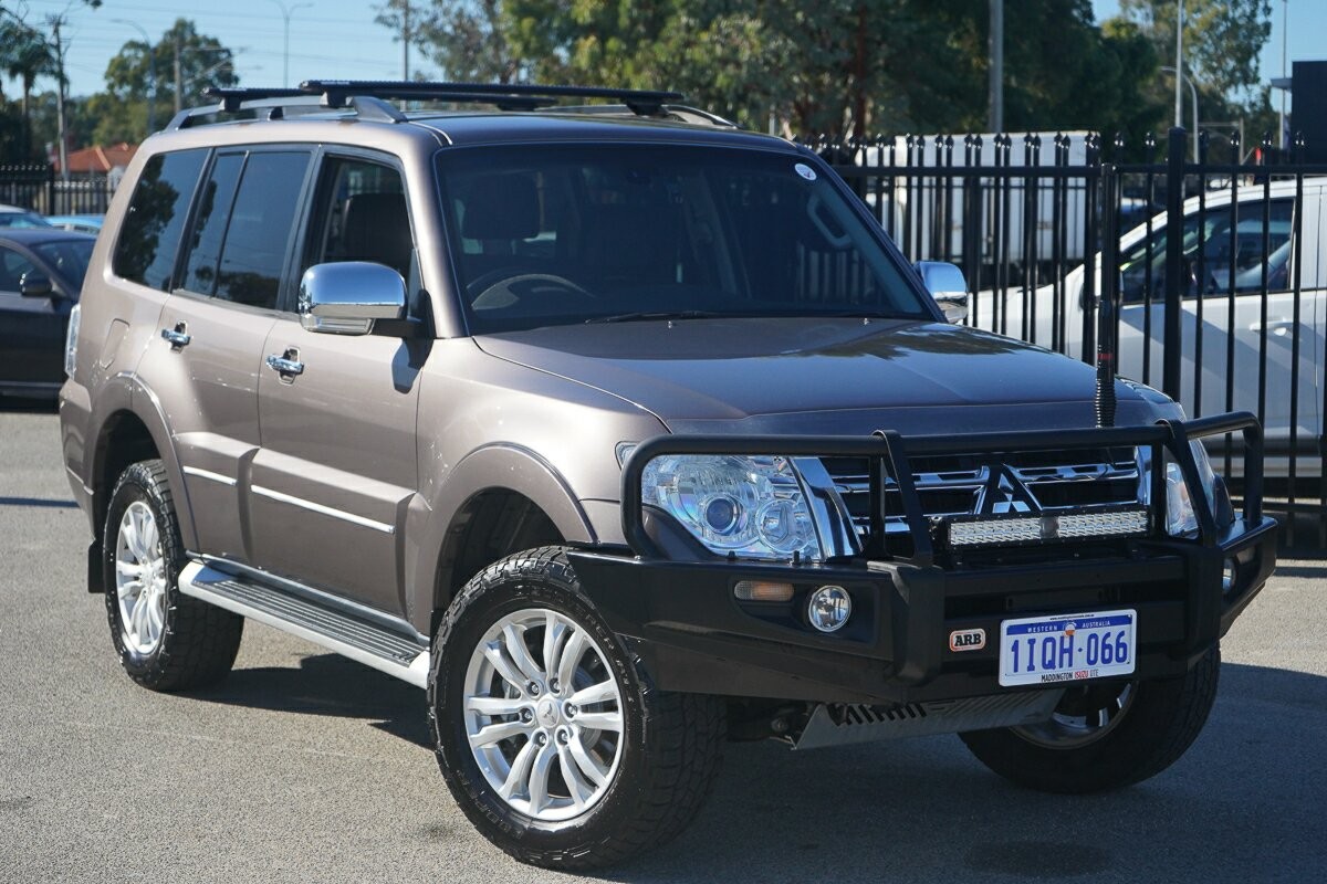 Mitsubishi Pajero image 1