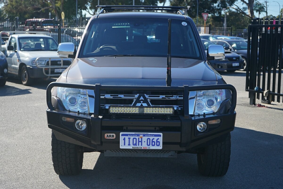 Mitsubishi Pajero image 3