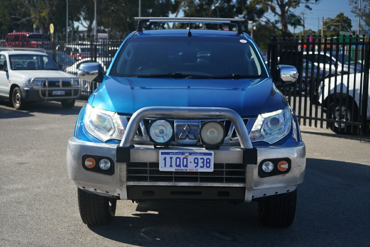 Mitsubishi Triton image 3