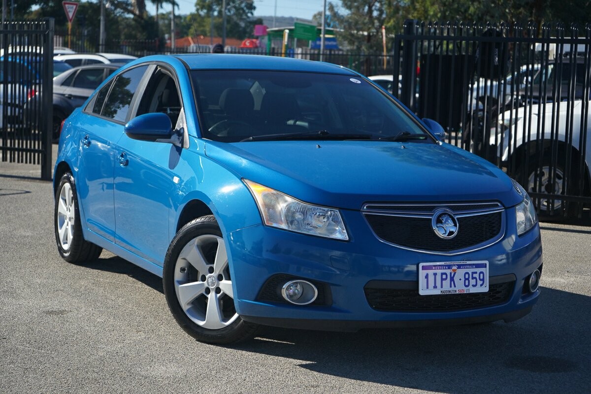 Holden Cruze image 1