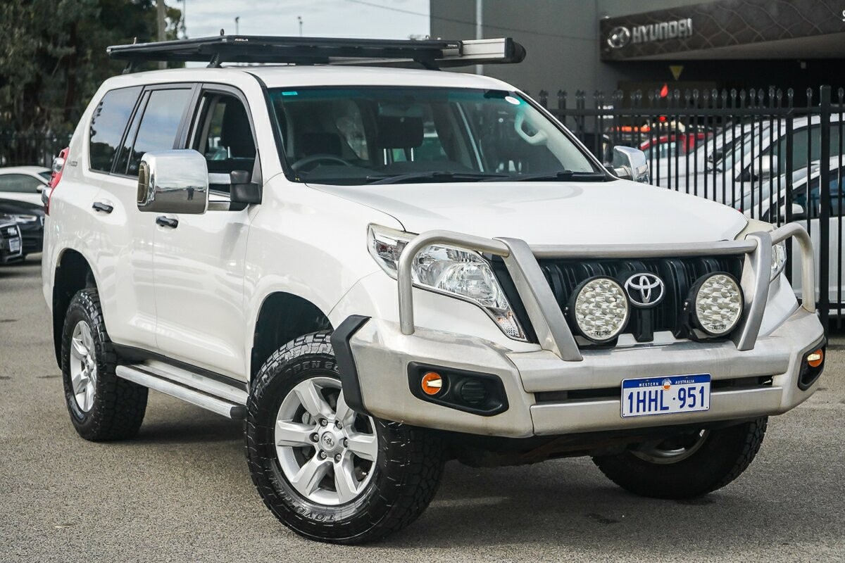 Toyota Landcruiser Prado image 1