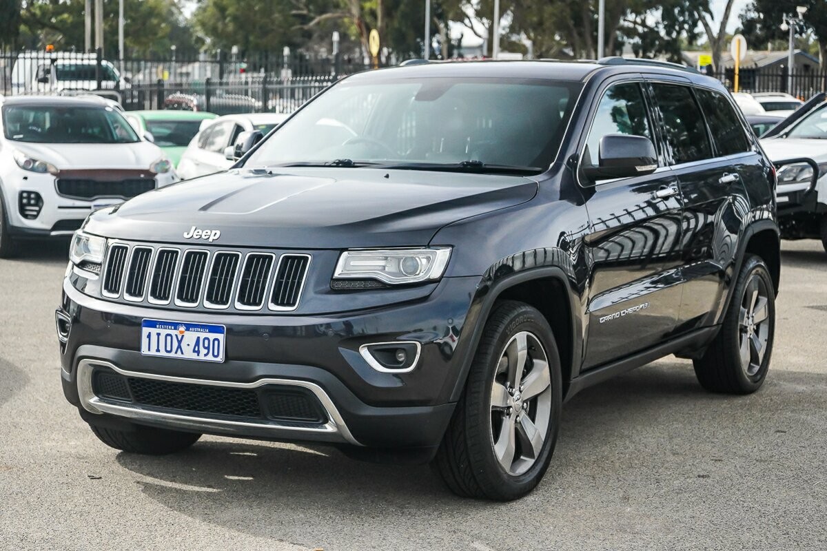 Jeep Grand Cherokee image 4