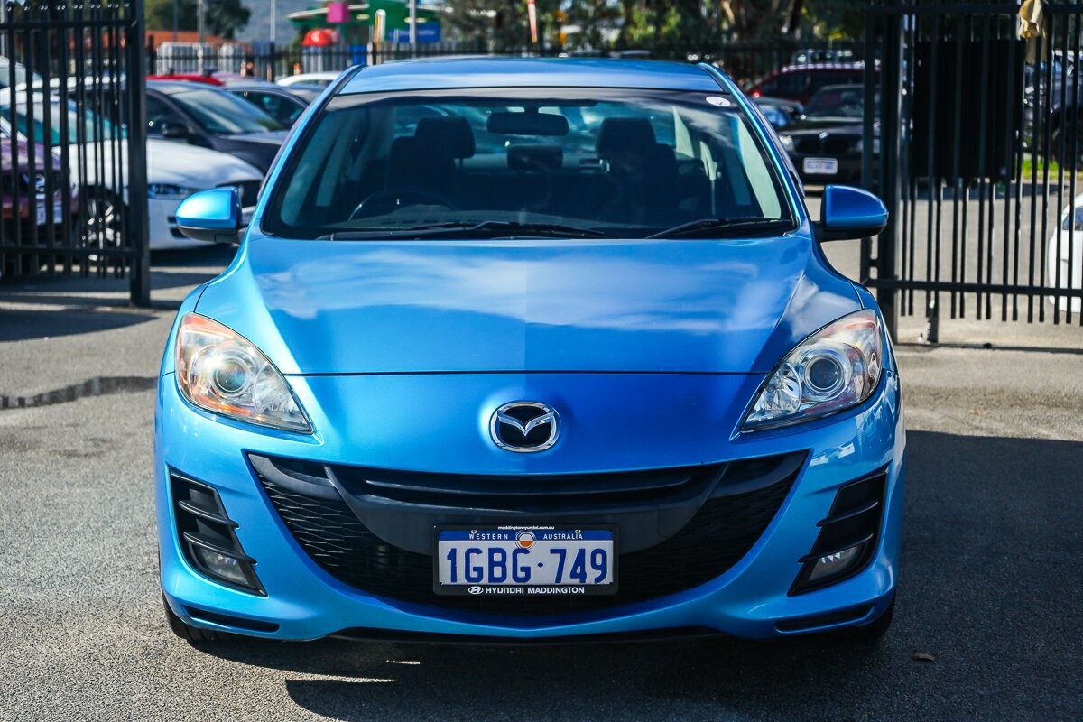 Mazda 3 image 3
