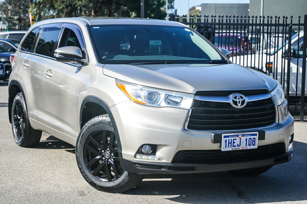 Toyota Kluger image 1