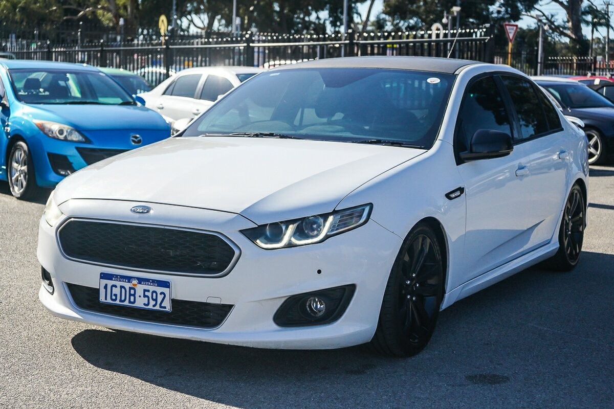 Ford Falcon image 4
