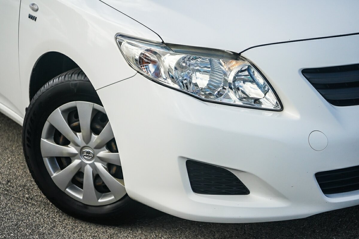 Toyota Corolla image 2