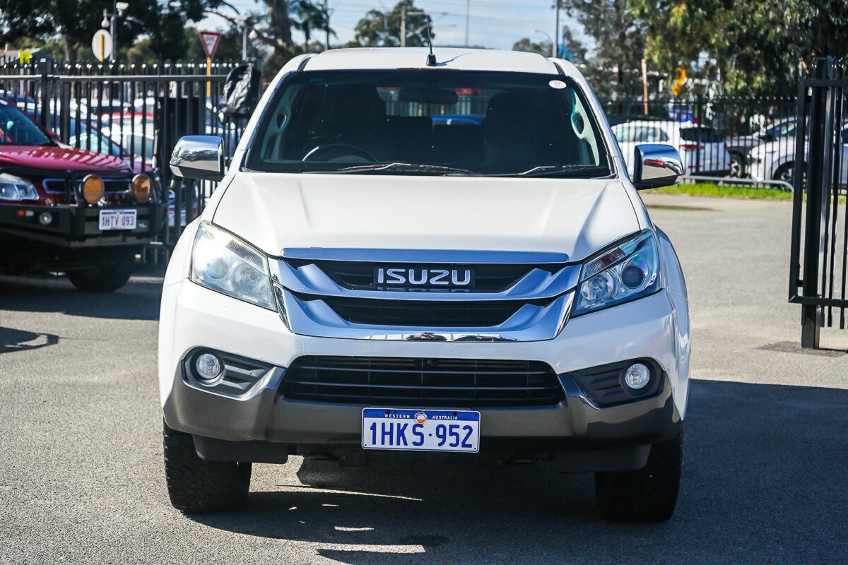 Isuzu Mu-x image 3