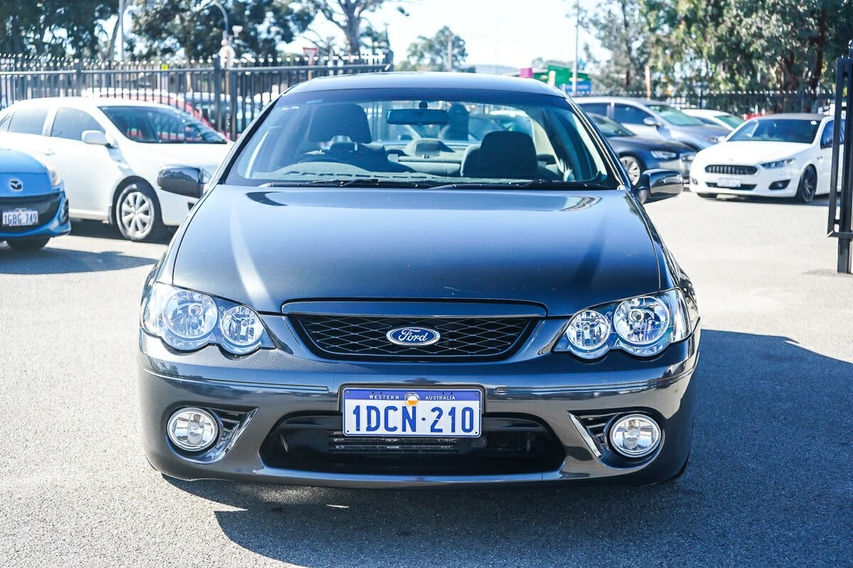 Ford Falcon image 3
