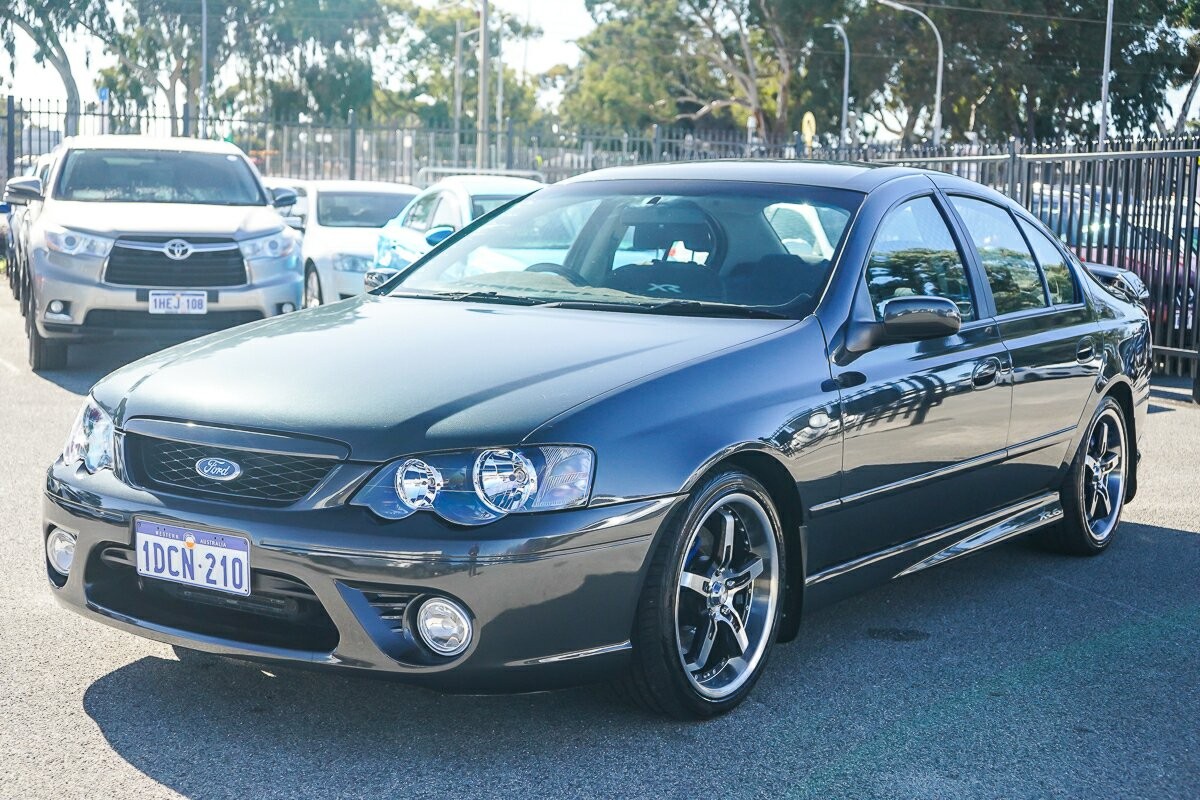 Ford Falcon image 4