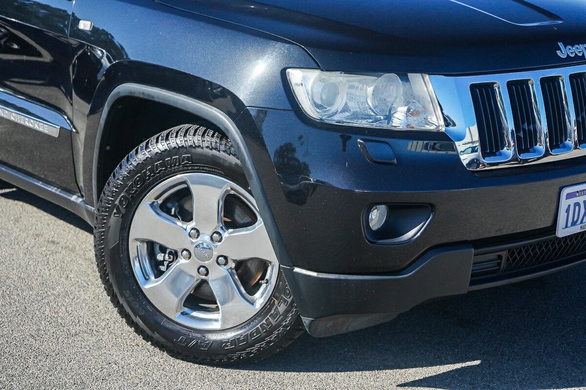 Jeep Grand Cherokee image 2