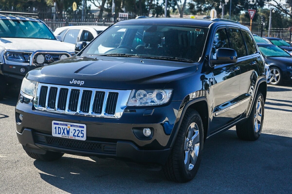 Jeep Grand Cherokee image 4