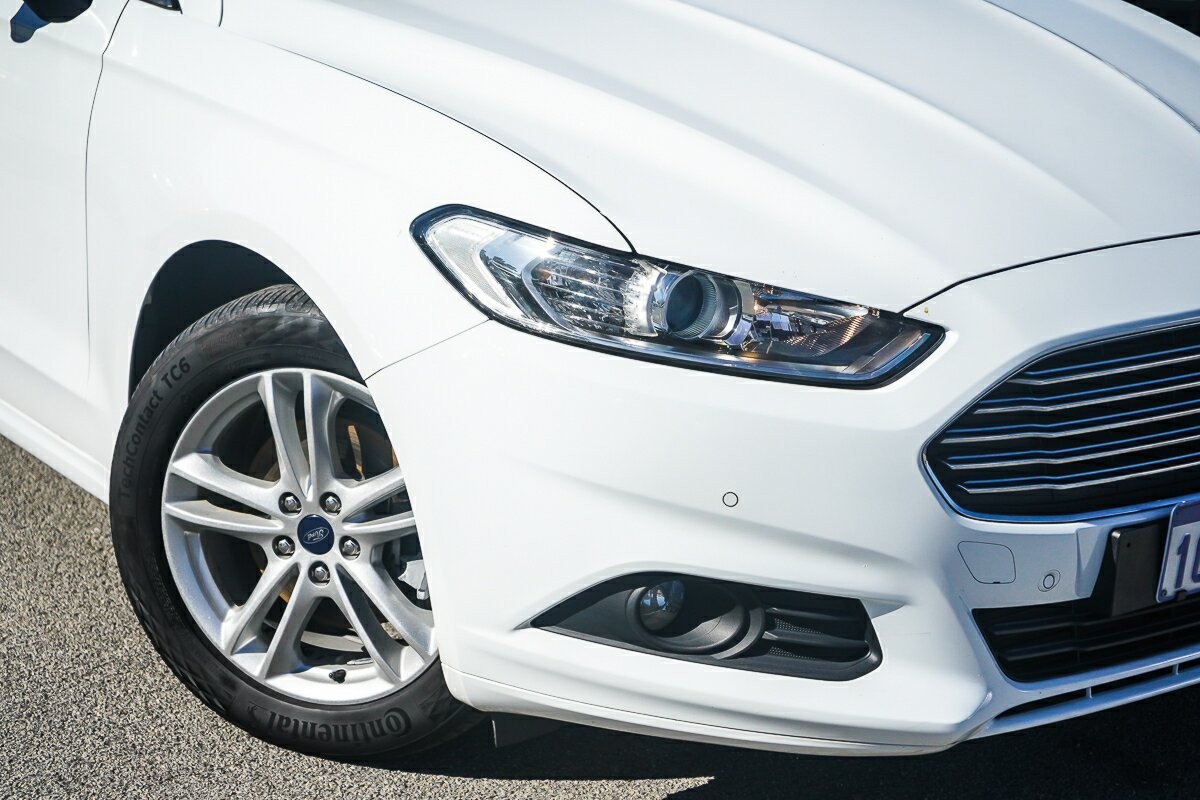 Ford Mondeo image 2