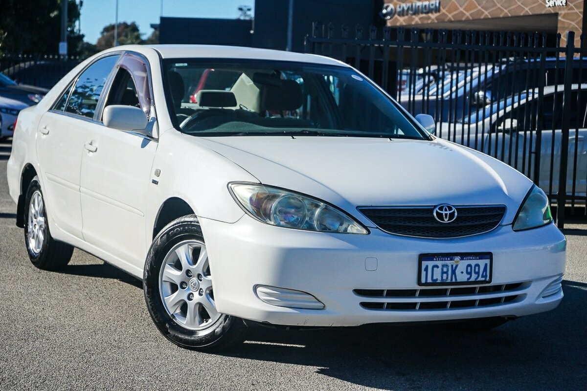 Toyota Camry image 1