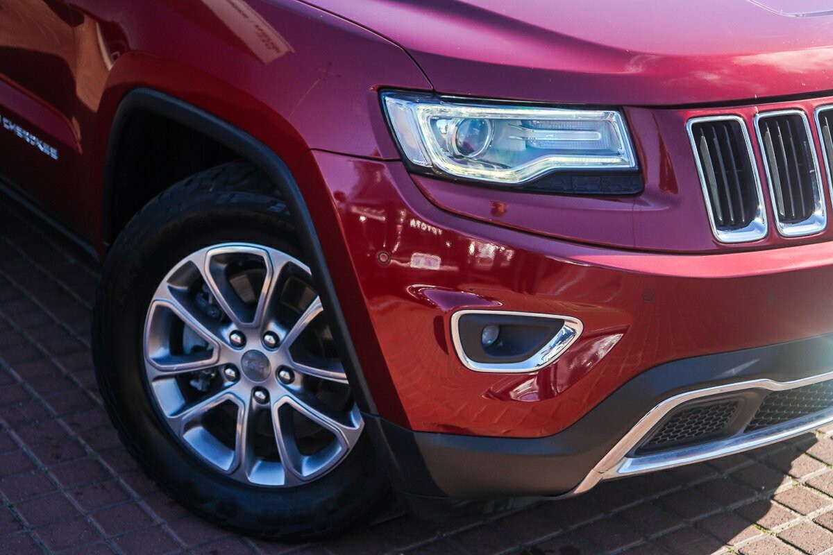 Jeep Grand Cherokee image 2
