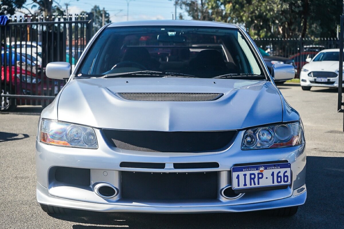 Mitsubishi Lancer image 3