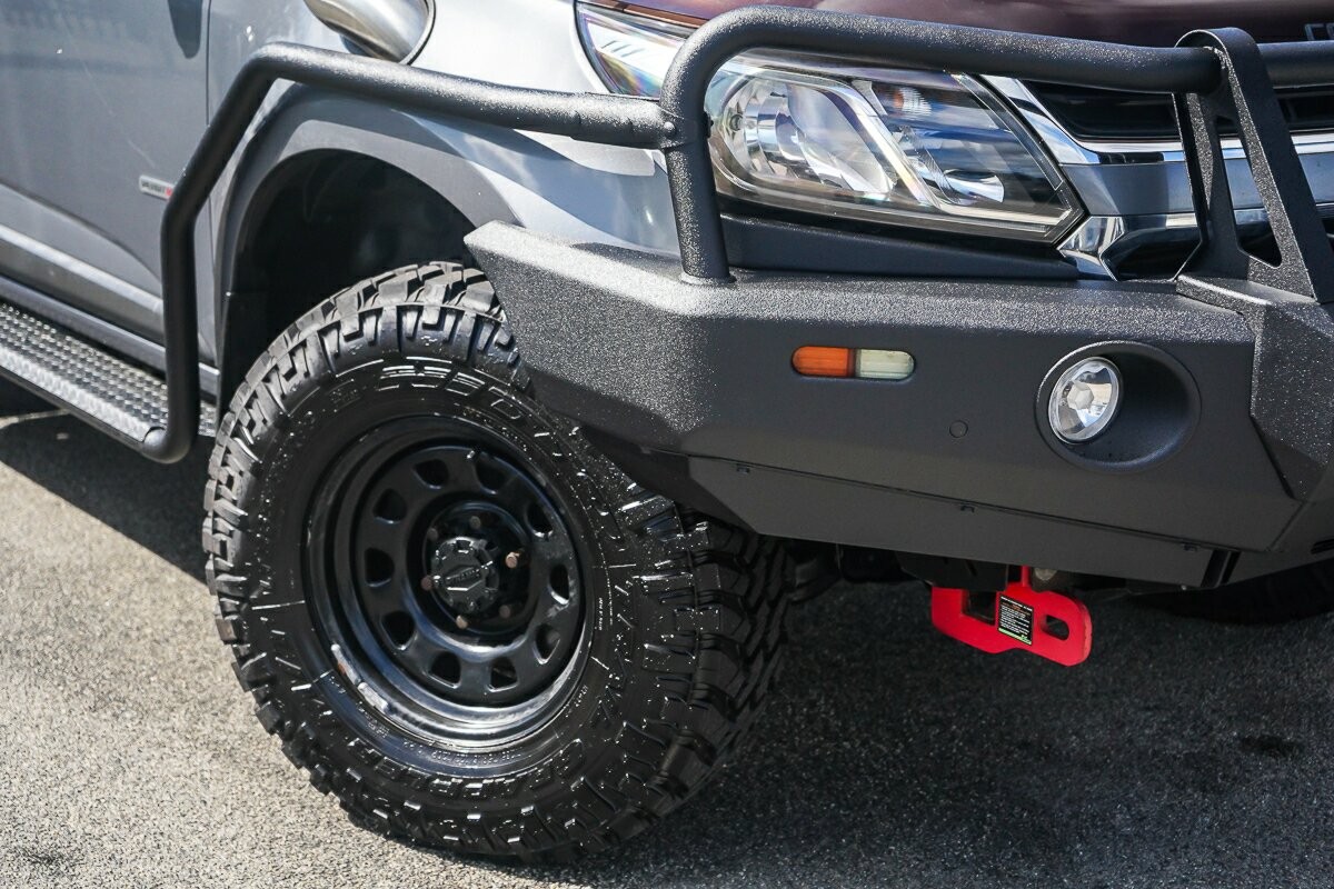 Holden Colorado image 2