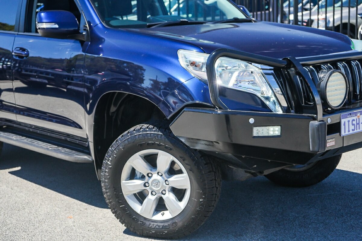 Toyota Landcruiser Prado image 2