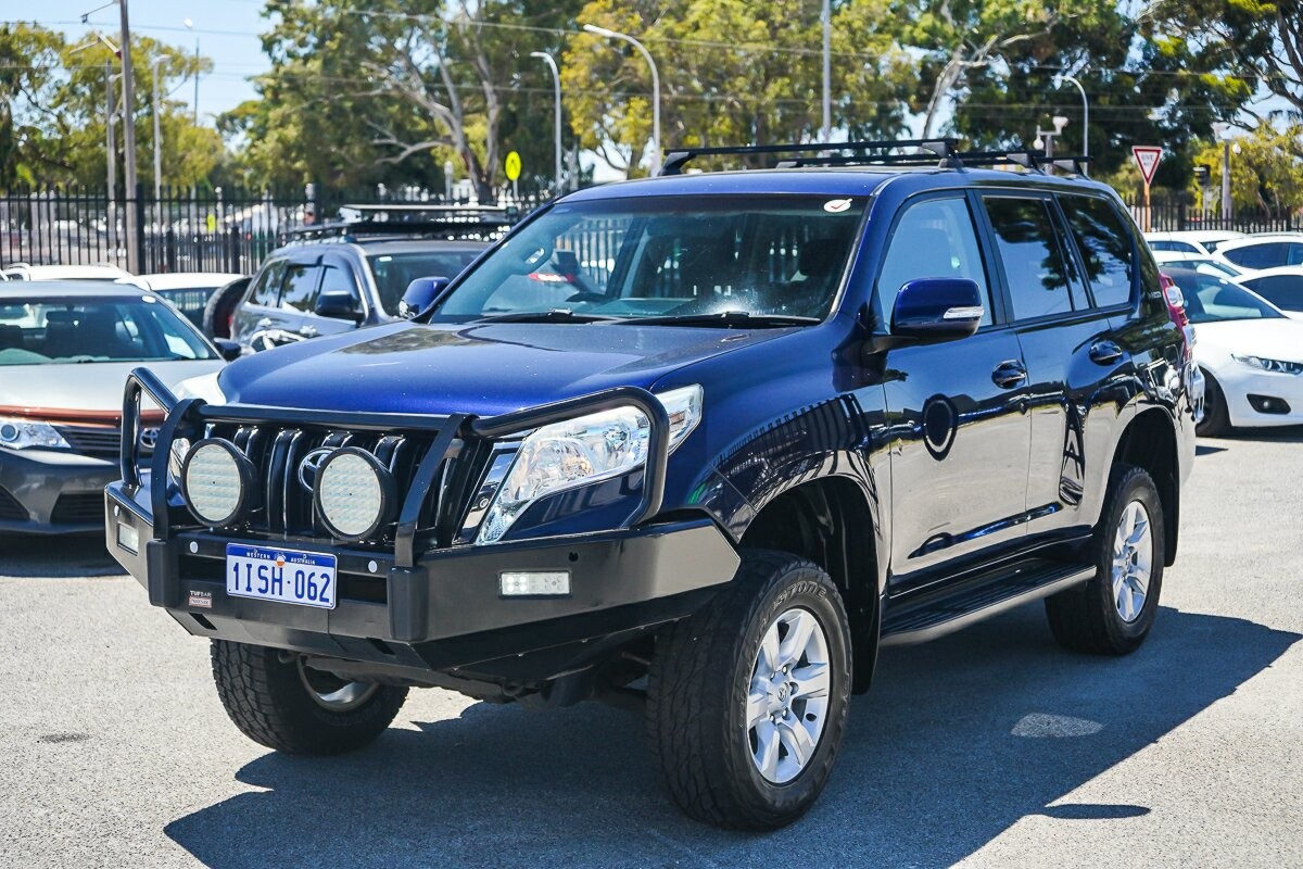 Toyota Landcruiser Prado image 4