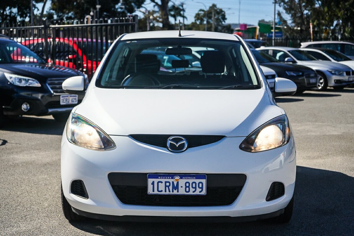 Mazda 2 image 3