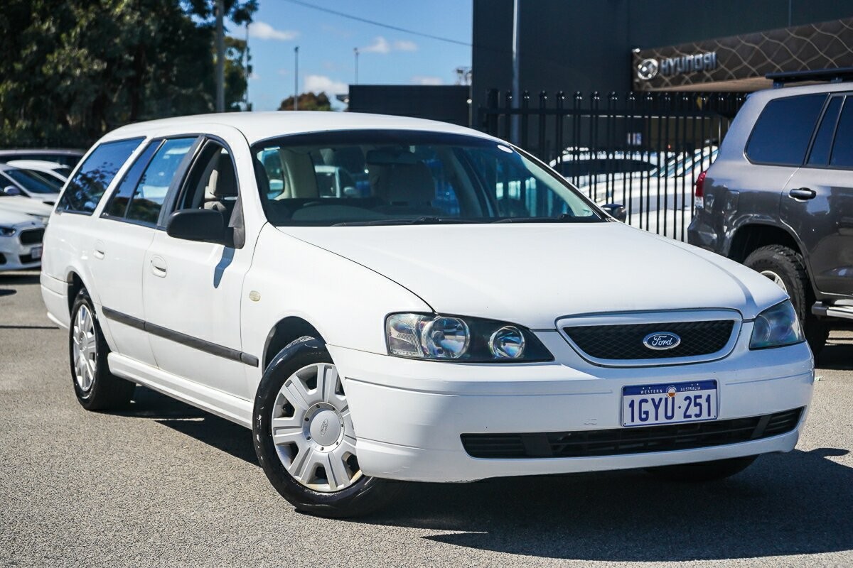 Ford Falcon image 1