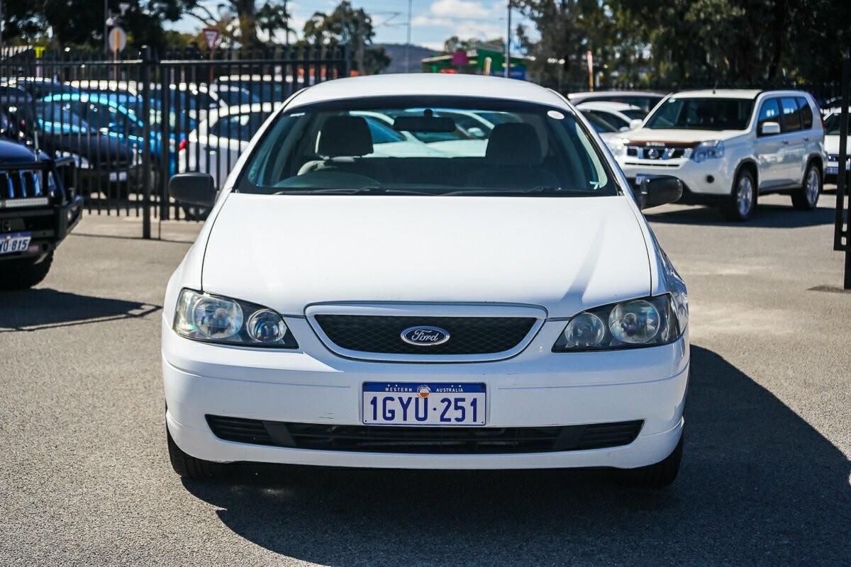 Ford Falcon image 3
