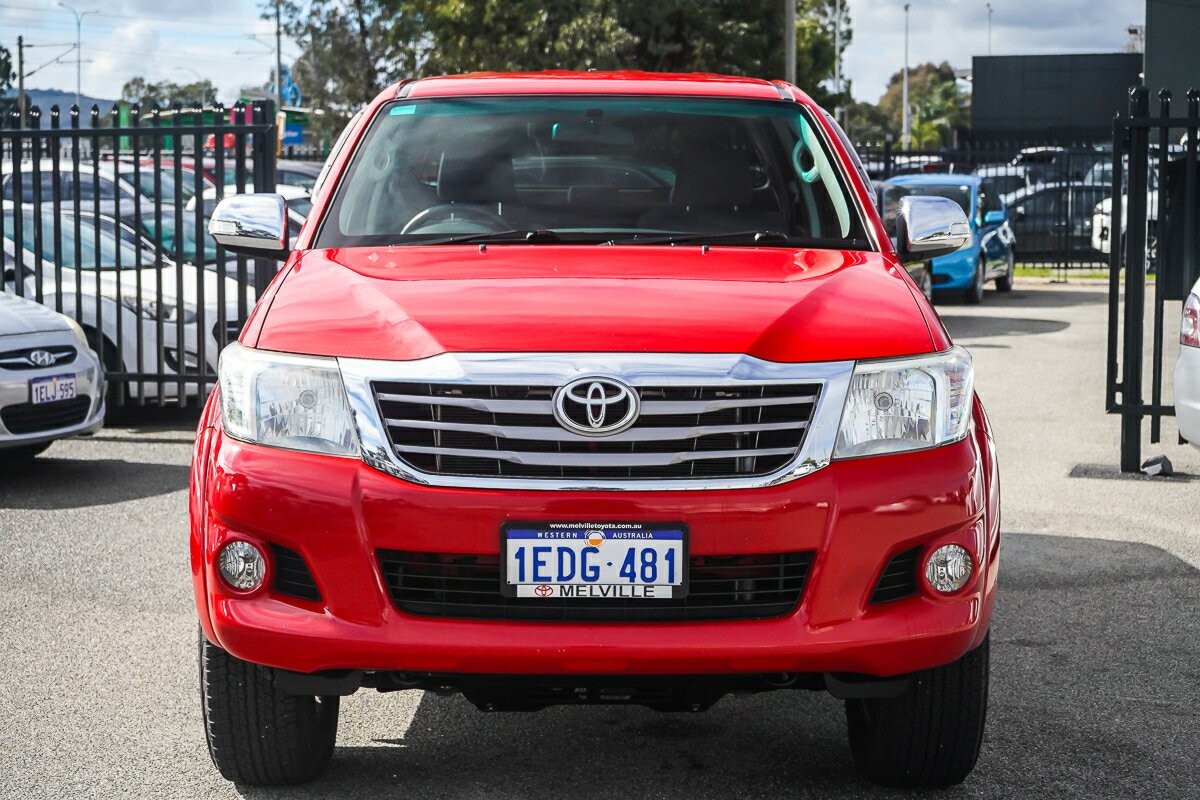 Toyota Hilux image 3