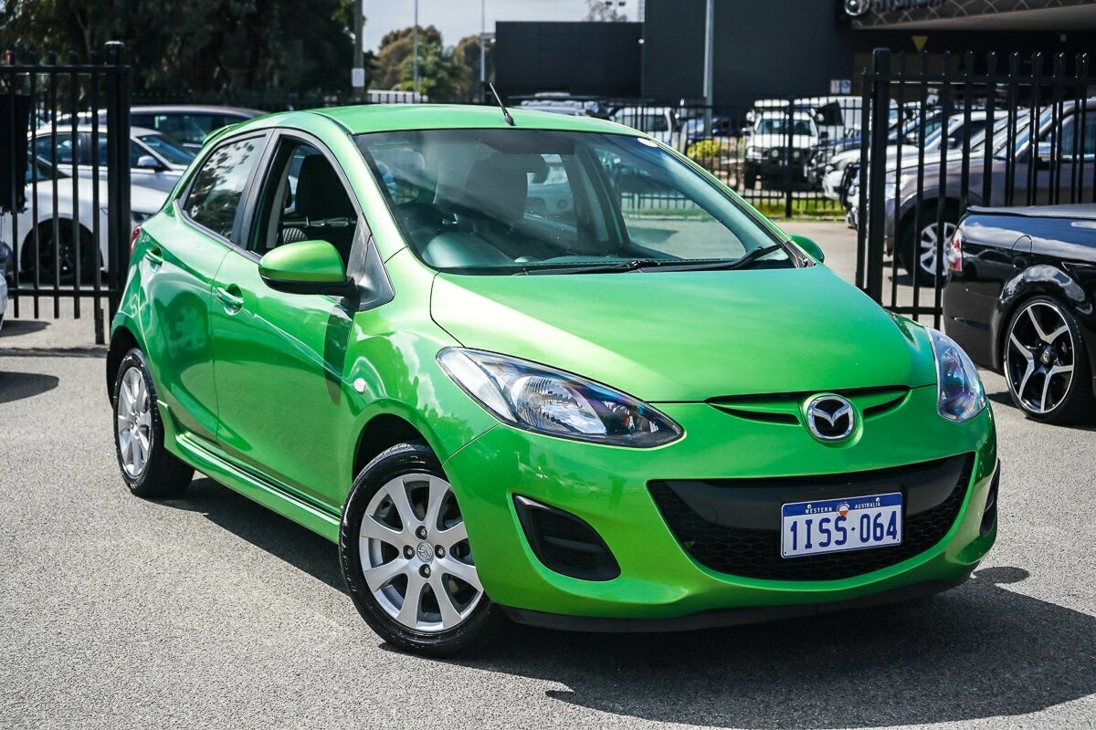 Mazda 2 image 1