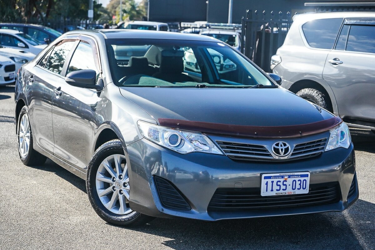 Toyota Camry image 1