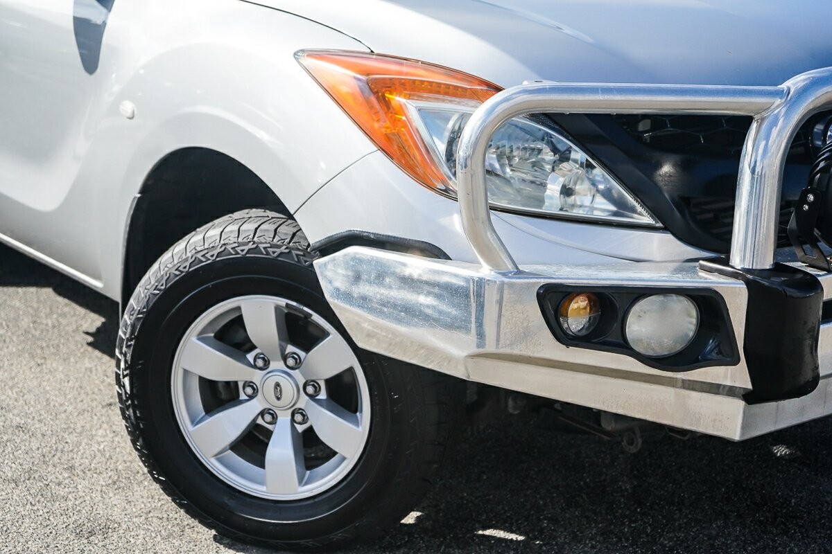 Mazda Bt-50 image 2