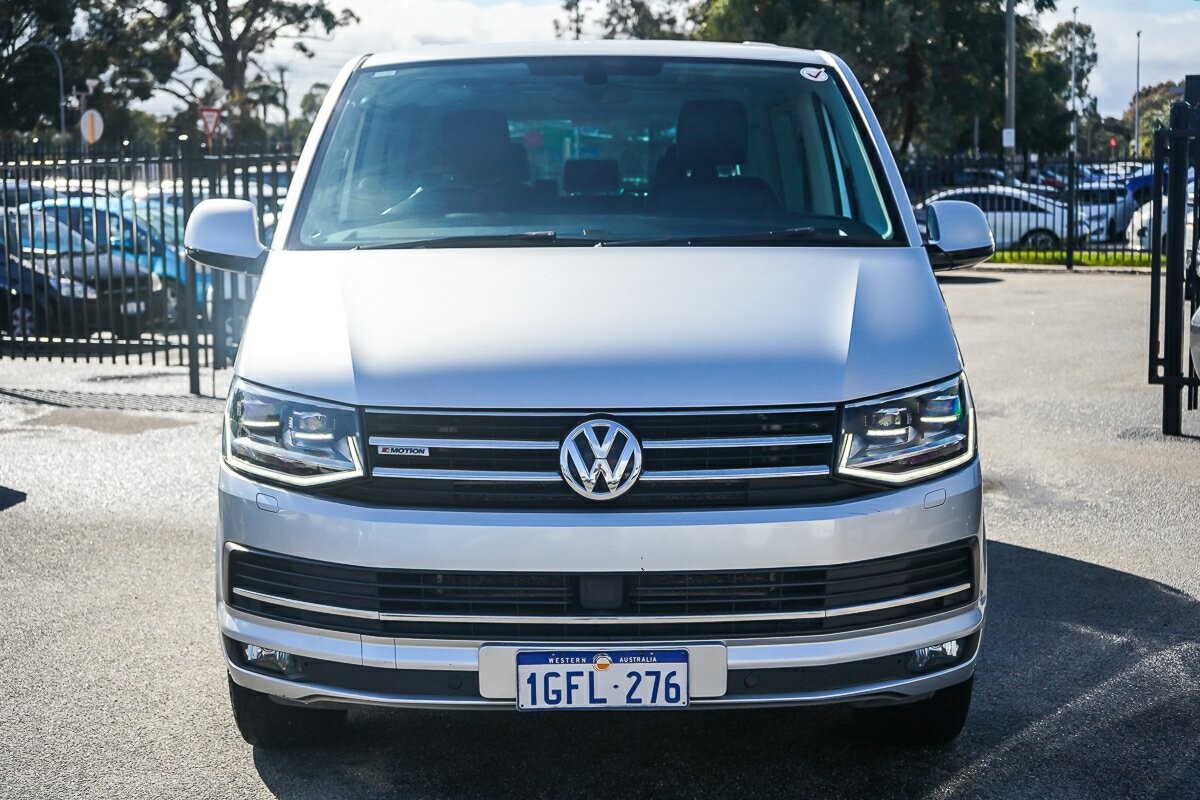 Volkswagen Multivan image 3