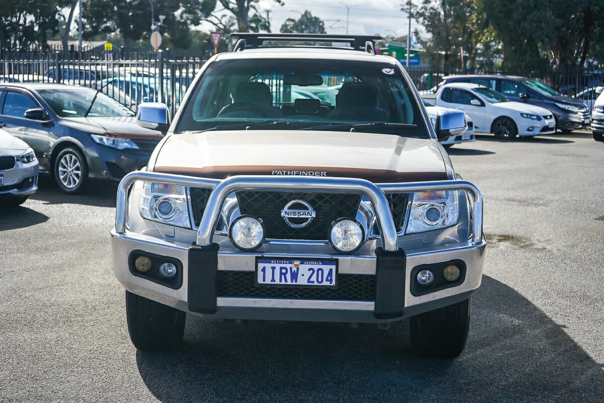 Nissan Pathfinder image 3