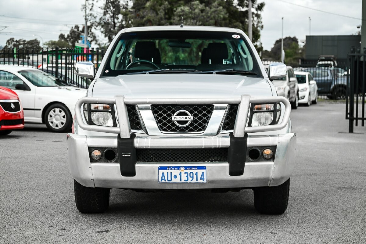 Nissan Navara image 3