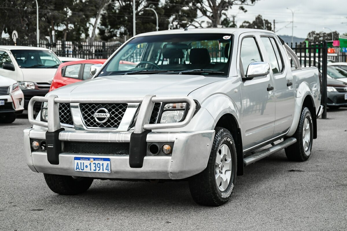 Nissan Navara image 4