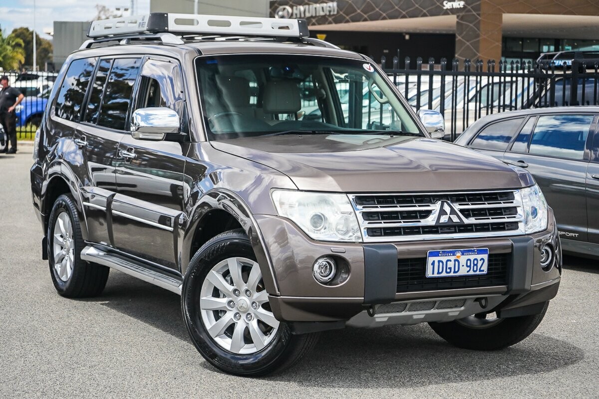 Mitsubishi Pajero image 1