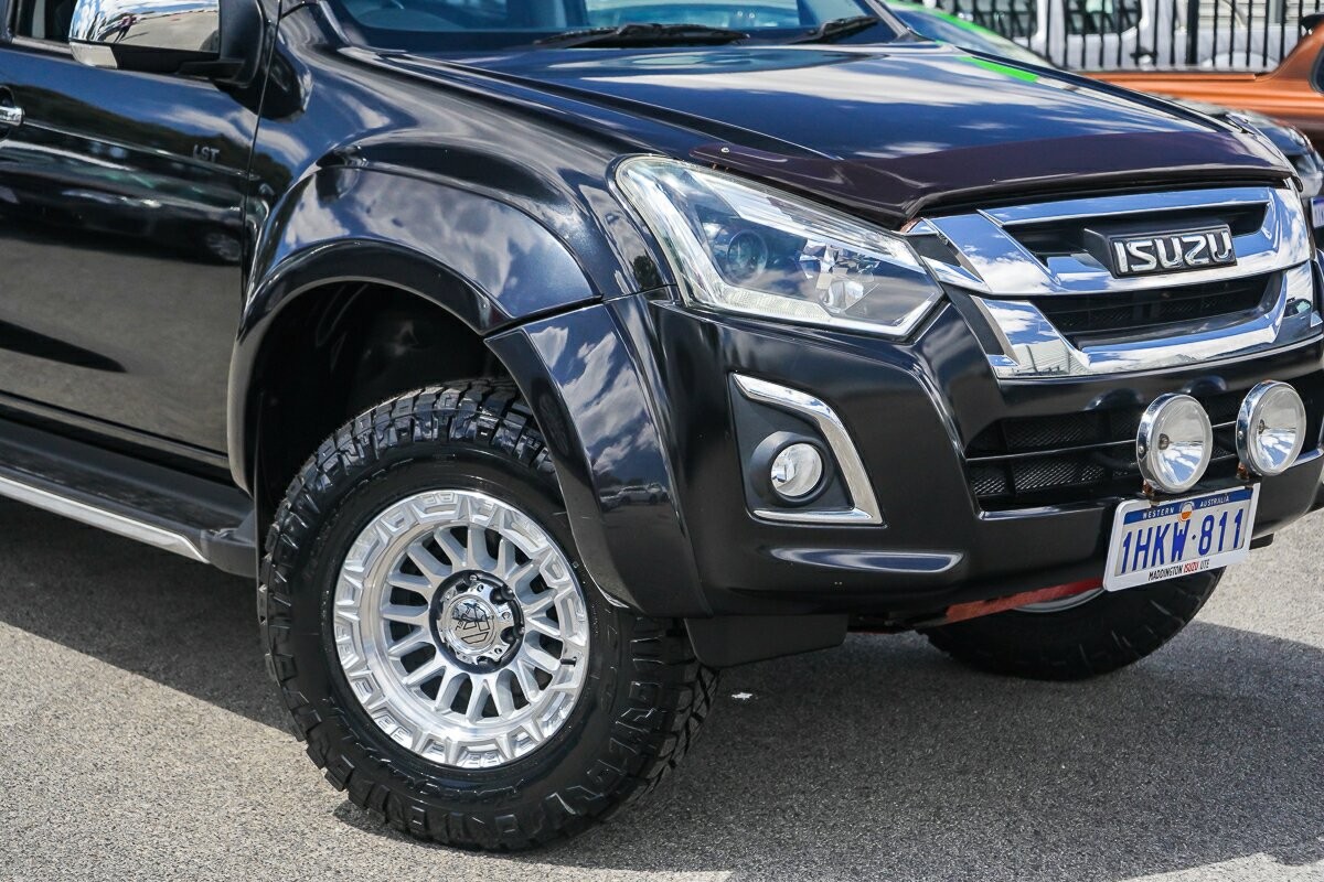 Isuzu D-max image 2