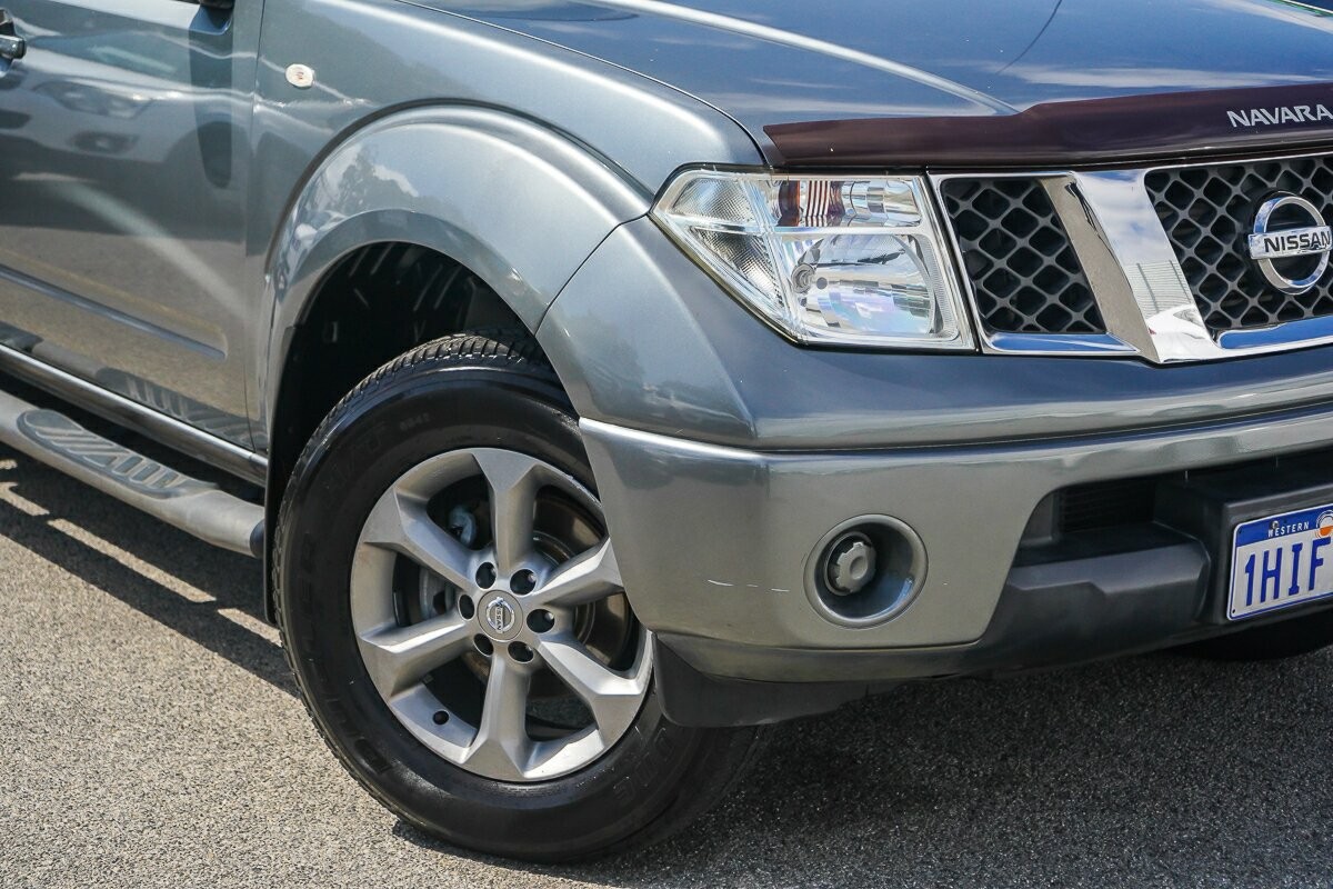 Nissan Navara image 2