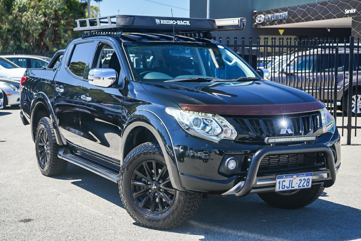 Mitsubishi Triton image 1