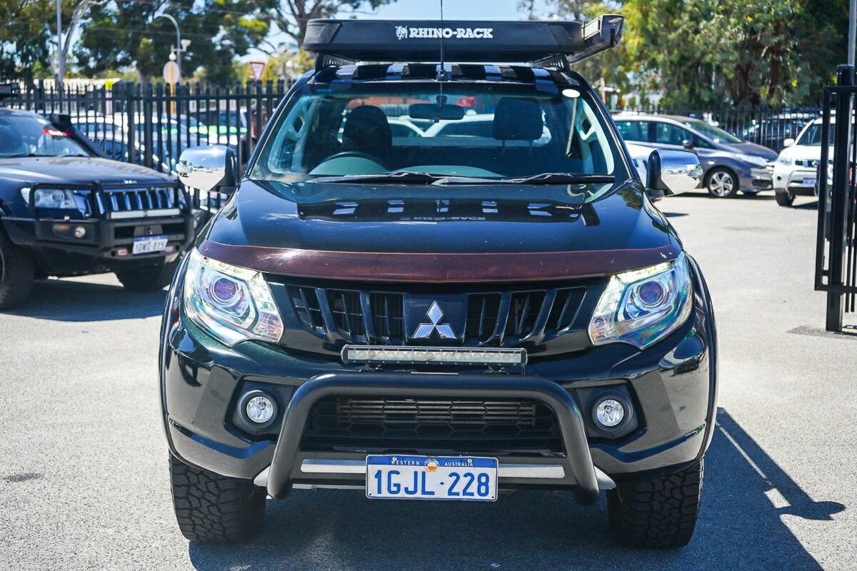 Mitsubishi Triton image 3