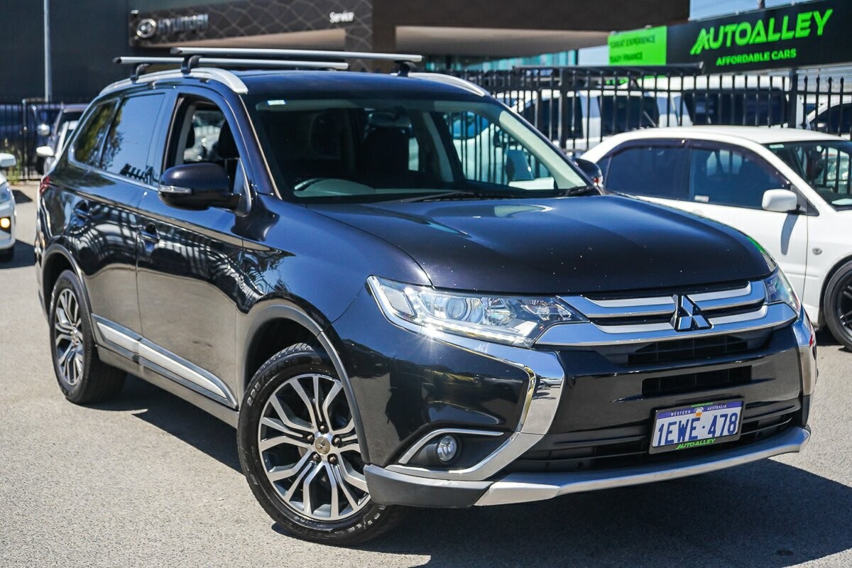 Mitsubishi Outlander image 1