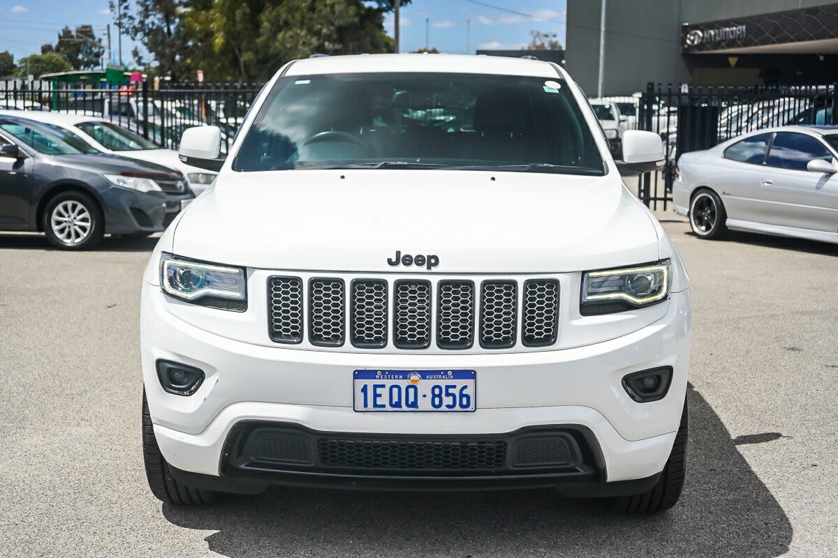 Jeep Grand Cherokee image 3